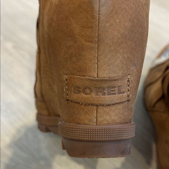 Sorel Cozy Brown and Gray Women's Winter Wedge Boots - Picture 4 of 6